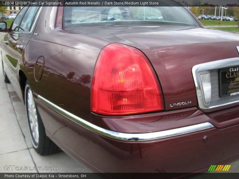 Autumn Red Metallic / Dark Stone/Medium Light Stone 2004 Lincoln Town Car Signature