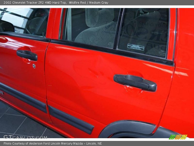 Wildfire Red / Medium Gray 2002 Chevrolet Tracker ZR2 4WD Hard Top