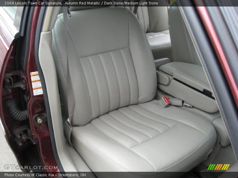 Autumn Red Metallic / Dark Stone/Medium Light Stone 2004 Lincoln Town Car Signature