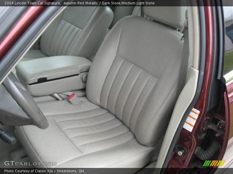 Autumn Red Metallic / Dark Stone/Medium Light Stone 2004 Lincoln Town Car Signature