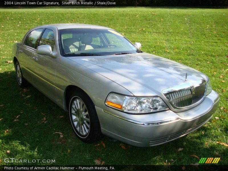 Silver Birch Metallic / Shale/Dove 2004 Lincoln Town Car Signature