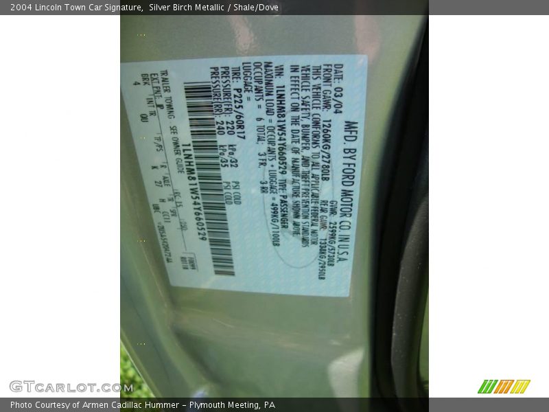 Silver Birch Metallic / Shale/Dove 2004 Lincoln Town Car Signature