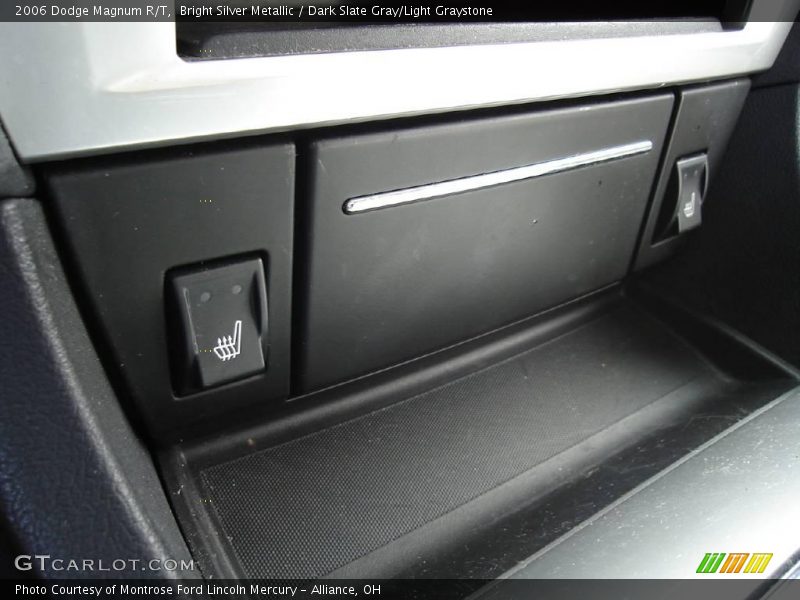 Bright Silver Metallic / Dark Slate Gray/Light Graystone 2006 Dodge Magnum R/T