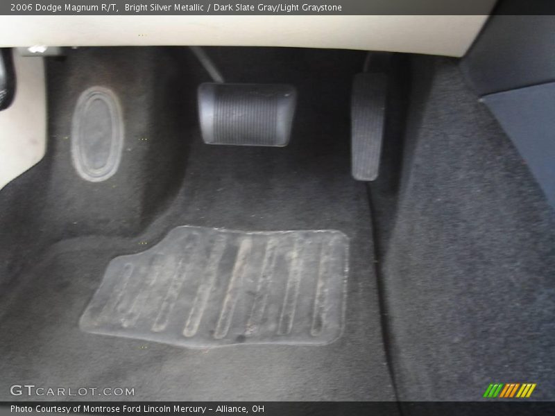 Bright Silver Metallic / Dark Slate Gray/Light Graystone 2006 Dodge Magnum R/T