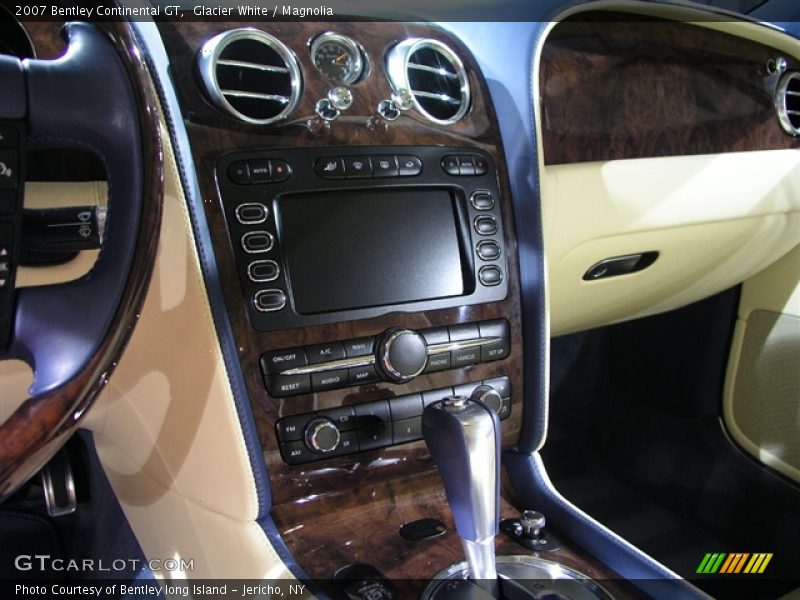 Glacier White / Magnolia 2007 Bentley Continental GT