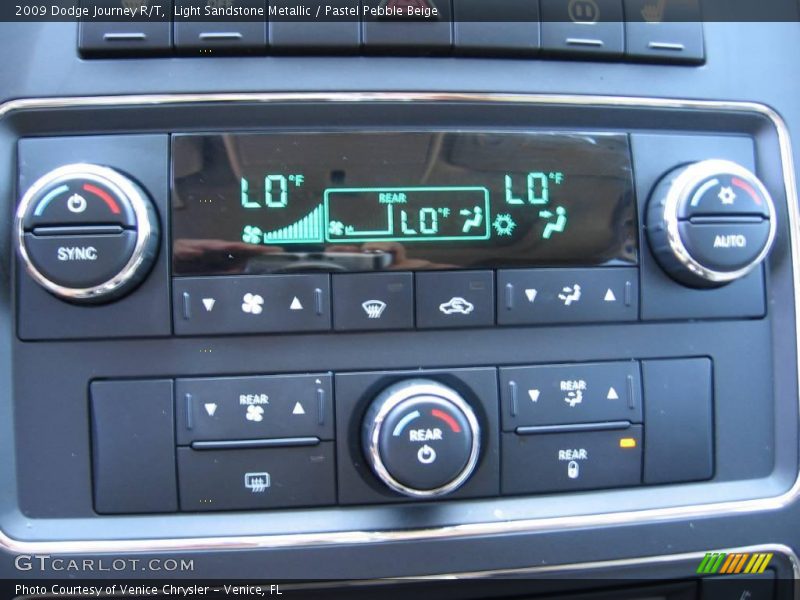 Light Sandstone Metallic / Pastel Pebble Beige 2009 Dodge Journey R/T