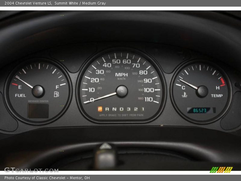 Summit White / Medium Gray 2004 Chevrolet Venture LS