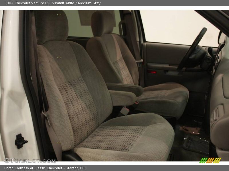 Summit White / Medium Gray 2004 Chevrolet Venture LS