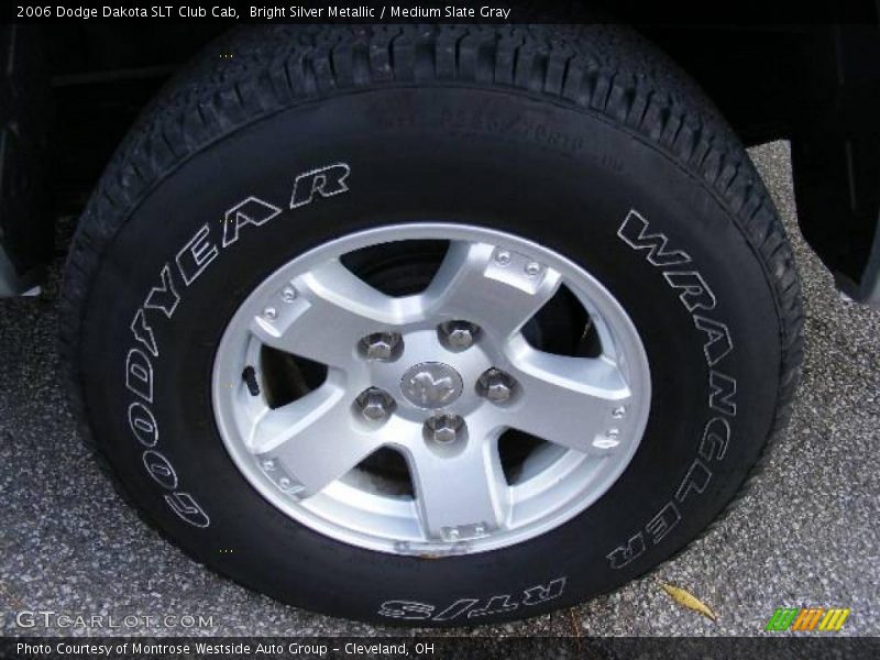 Bright Silver Metallic / Medium Slate Gray 2006 Dodge Dakota SLT Club Cab