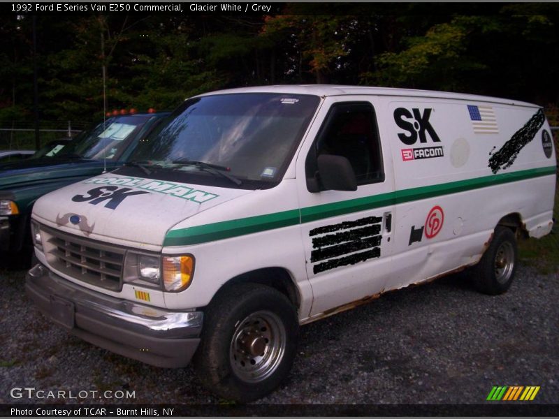 Glacier White / Grey 1992 Ford E Series Van E250 Commercial