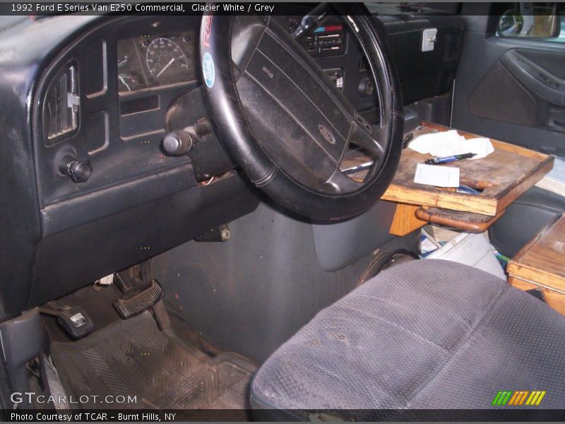 Glacier White / Grey 1992 Ford E Series Van E250 Commercial