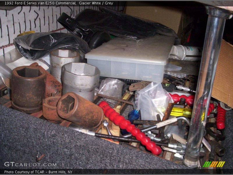 Glacier White / Grey 1992 Ford E Series Van E250 Commercial