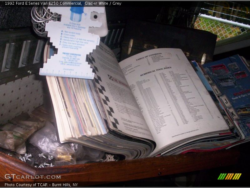 Glacier White / Grey 1992 Ford E Series Van E250 Commercial