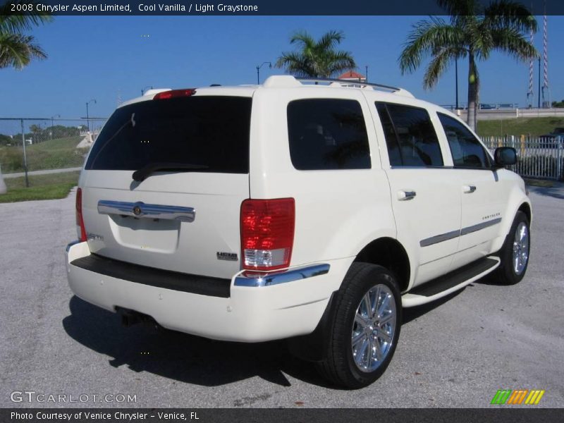Cool Vanilla / Light Graystone 2008 Chrysler Aspen Limited