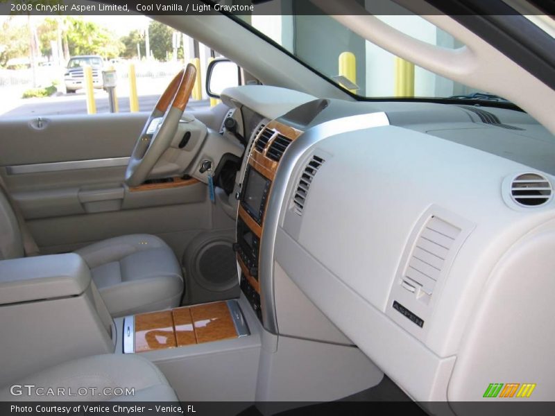 Cool Vanilla / Light Graystone 2008 Chrysler Aspen Limited