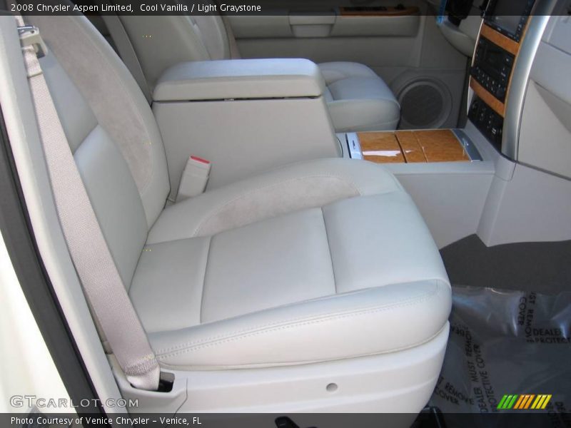 Cool Vanilla / Light Graystone 2008 Chrysler Aspen Limited