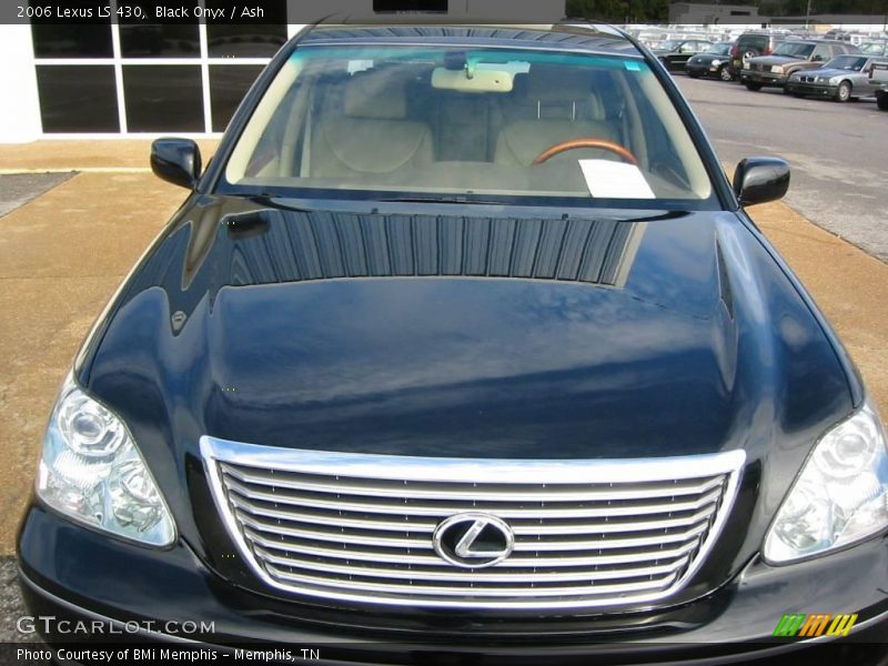 Black Onyx / Ash 2006 Lexus LS 430