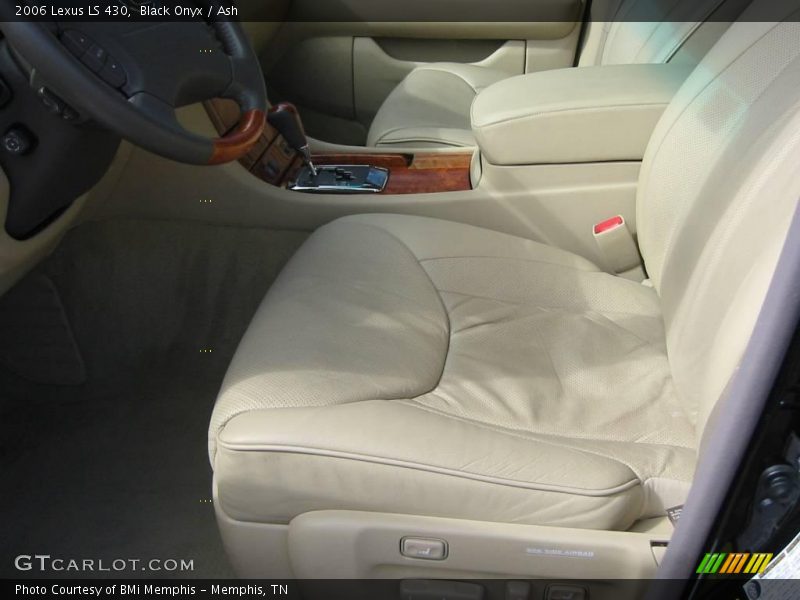 Black Onyx / Ash 2006 Lexus LS 430