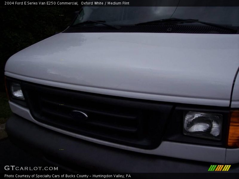 Oxford White / Medium Flint 2004 Ford E Series Van E250 Commercial