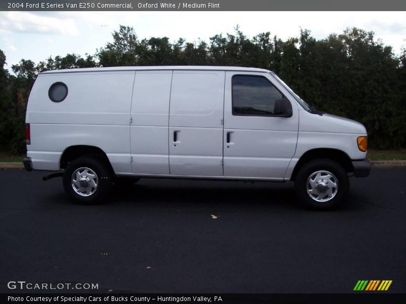 Oxford White / Medium Flint 2004 Ford E Series Van E250 Commercial