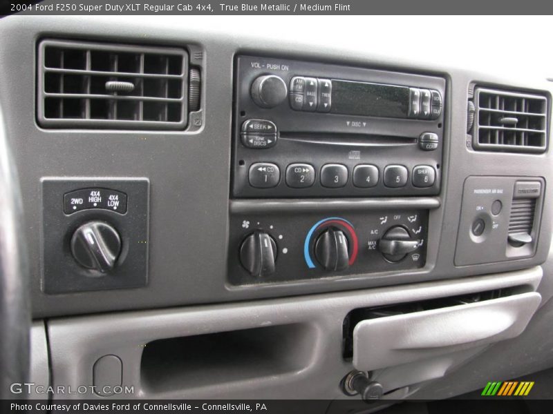True Blue Metallic / Medium Flint 2004 Ford F250 Super Duty XLT Regular Cab 4x4