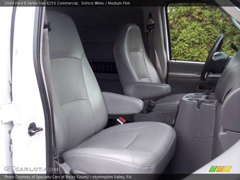 Oxford White / Medium Flint 2004 Ford E Series Van E250 Commercial