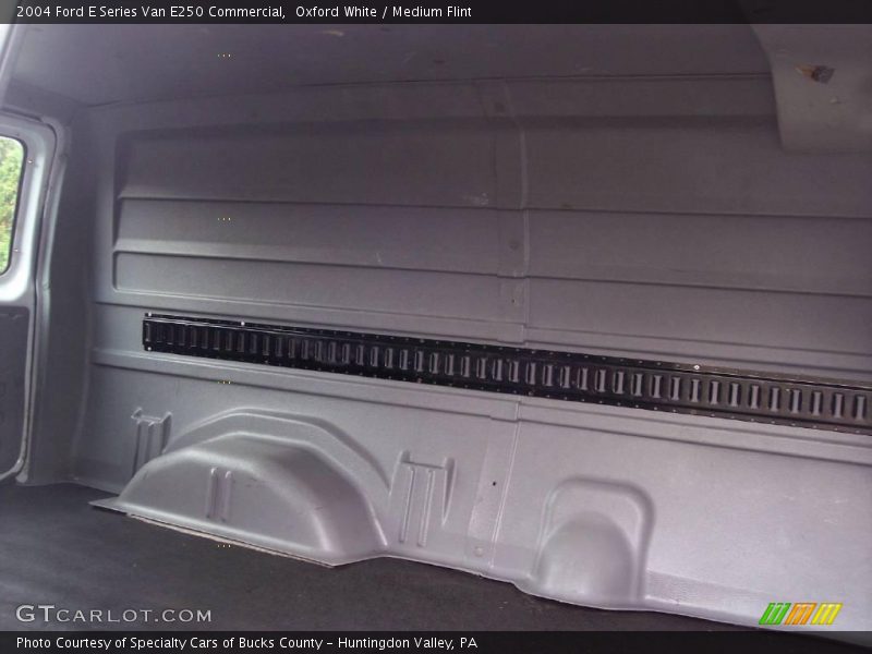 Oxford White / Medium Flint 2004 Ford E Series Van E250 Commercial