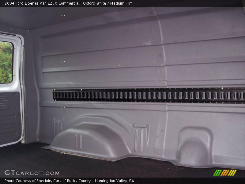 Oxford White / Medium Flint 2004 Ford E Series Van E250 Commercial