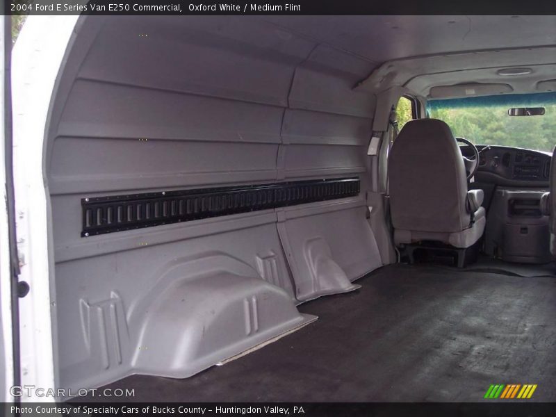 Oxford White / Medium Flint 2004 Ford E Series Van E250 Commercial