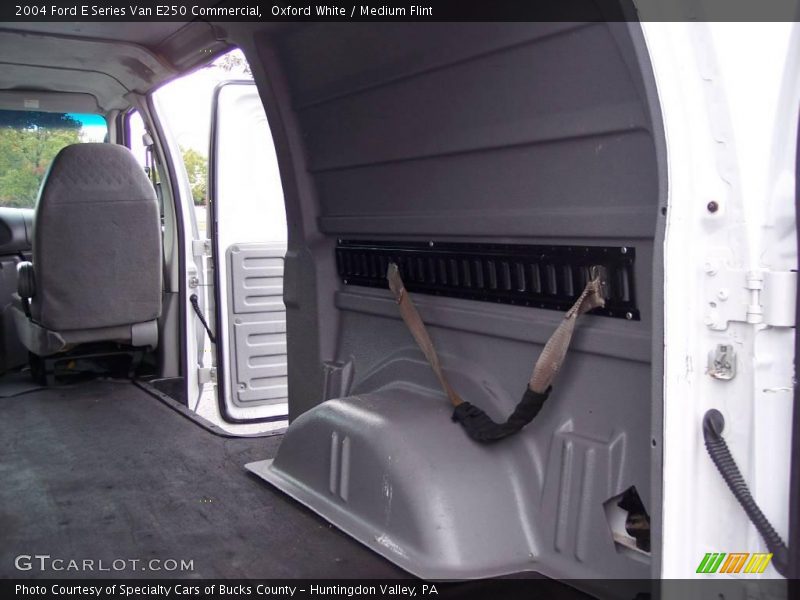 Oxford White / Medium Flint 2004 Ford E Series Van E250 Commercial