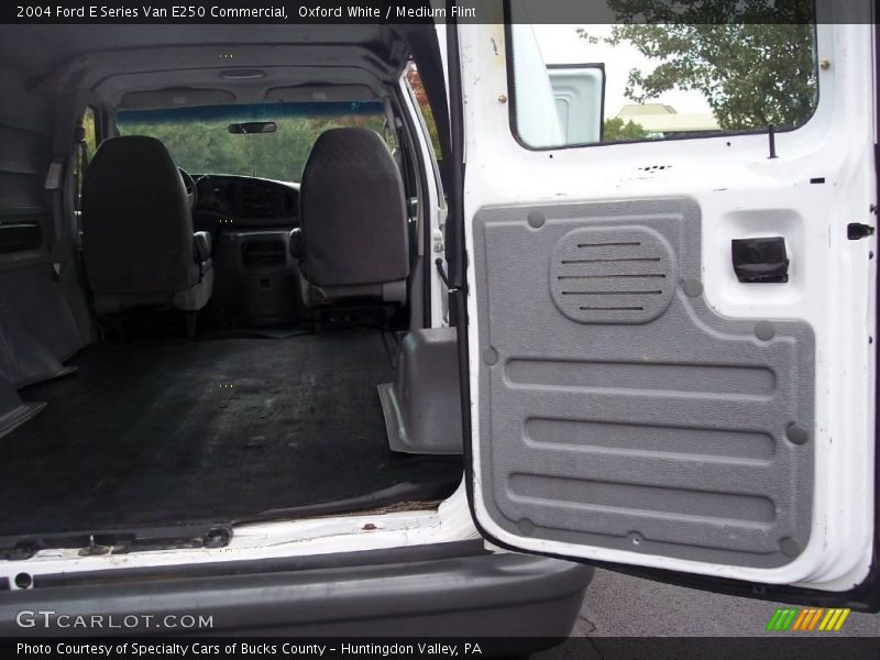 Oxford White / Medium Flint 2004 Ford E Series Van E250 Commercial