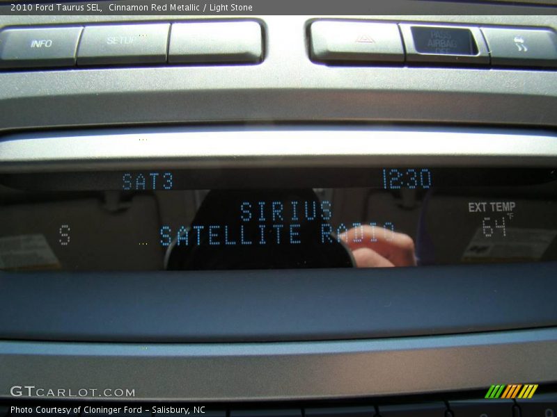 Cinnamon Red Metallic / Light Stone 2010 Ford Taurus SEL