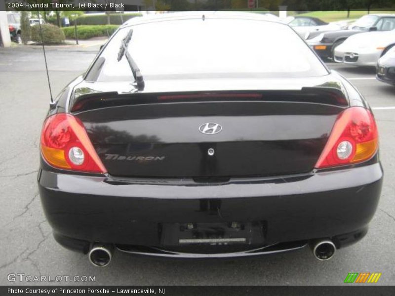 Jet Black / Black 2004 Hyundai Tiburon
