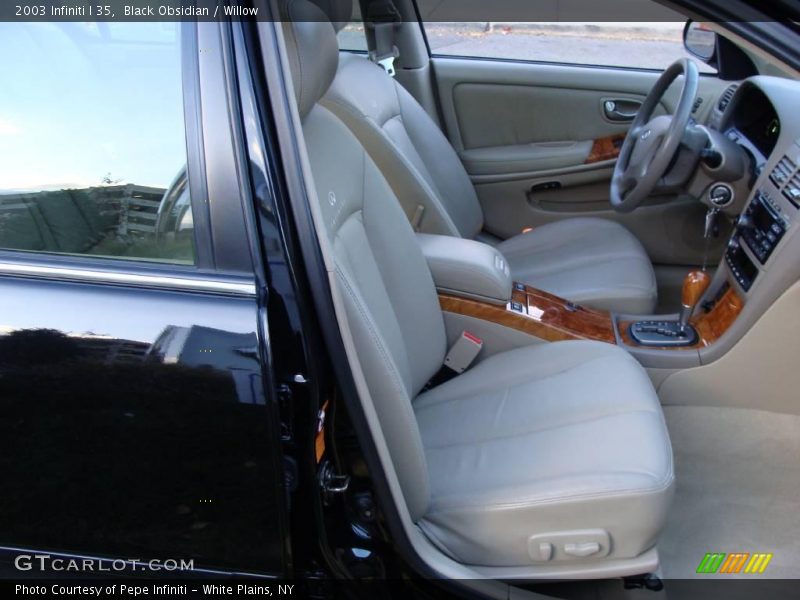 Black Obsidian / Willow 2003 Infiniti I 35