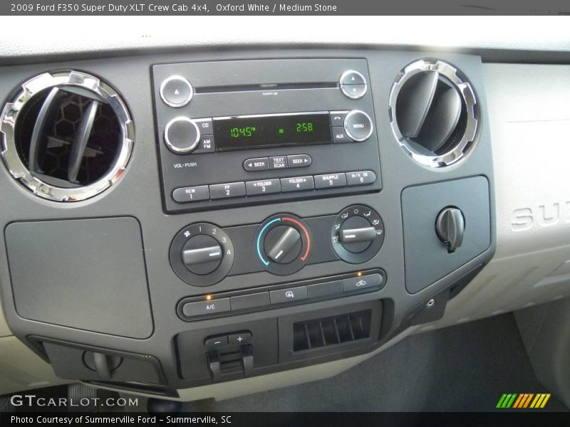 Oxford White / Medium Stone 2009 Ford F350 Super Duty XLT Crew Cab 4x4