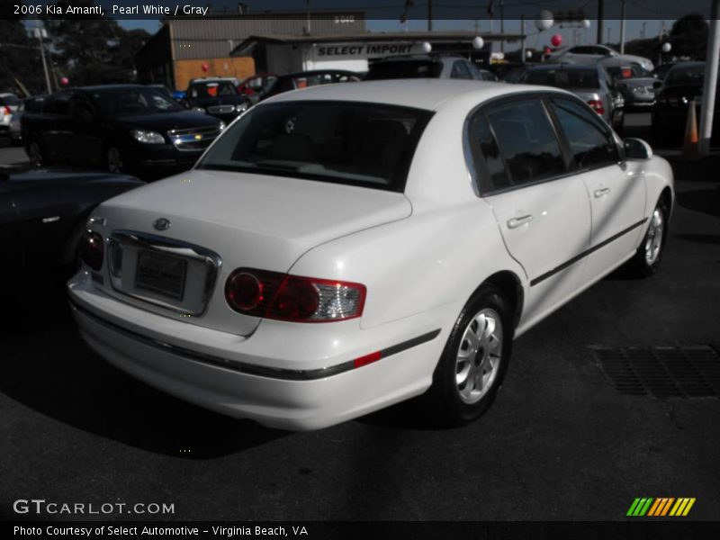 Pearl White / Gray 2006 Kia Amanti