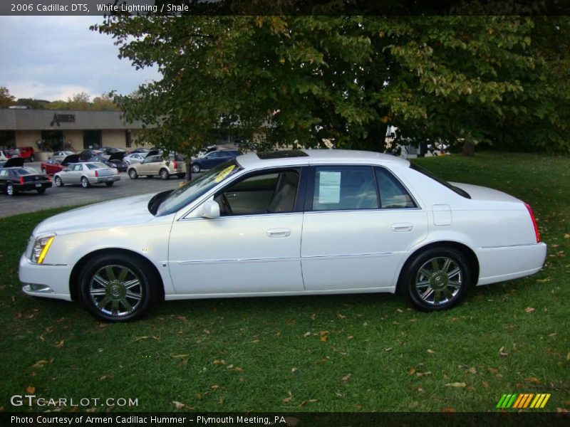 White Lightning / Shale 2006 Cadillac DTS