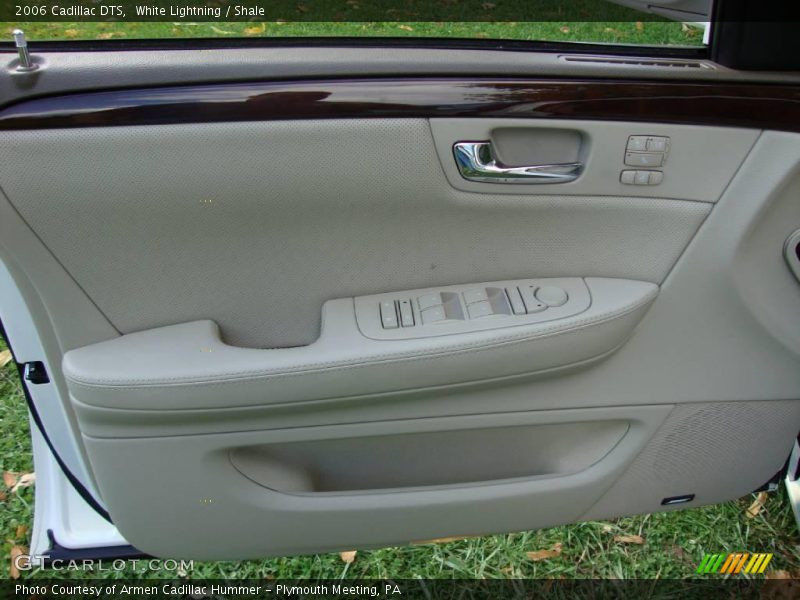 White Lightning / Shale 2006 Cadillac DTS