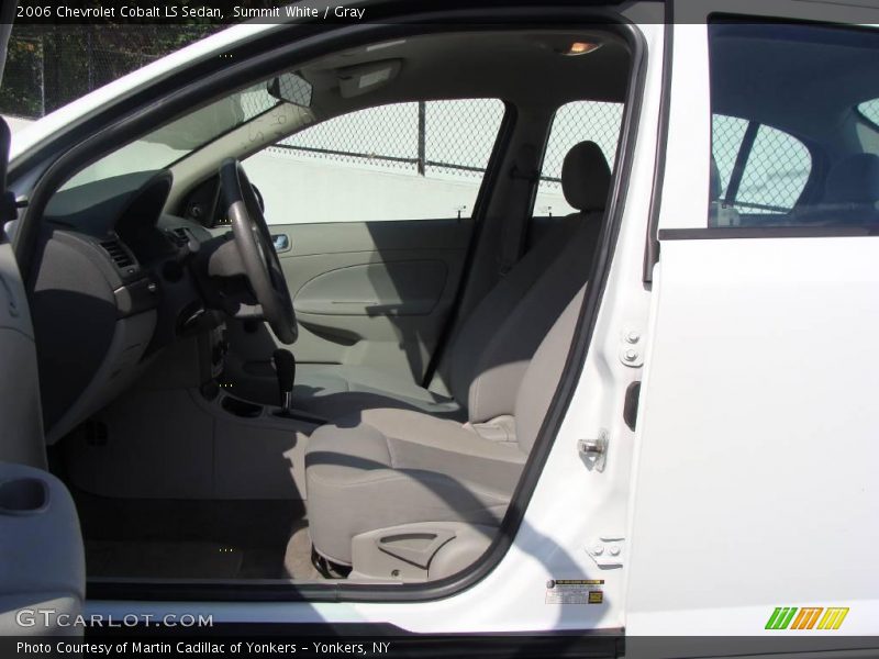 Summit White / Gray 2006 Chevrolet Cobalt LS Sedan