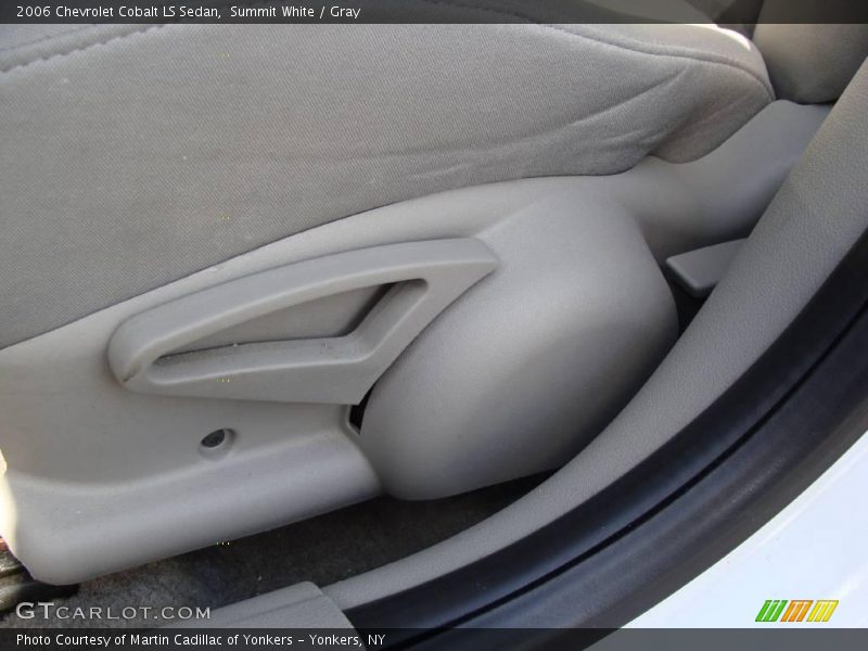 Summit White / Gray 2006 Chevrolet Cobalt LS Sedan