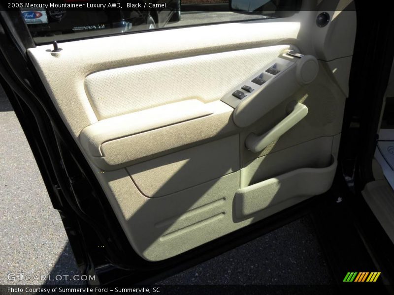 Black / Camel 2006 Mercury Mountaineer Luxury AWD