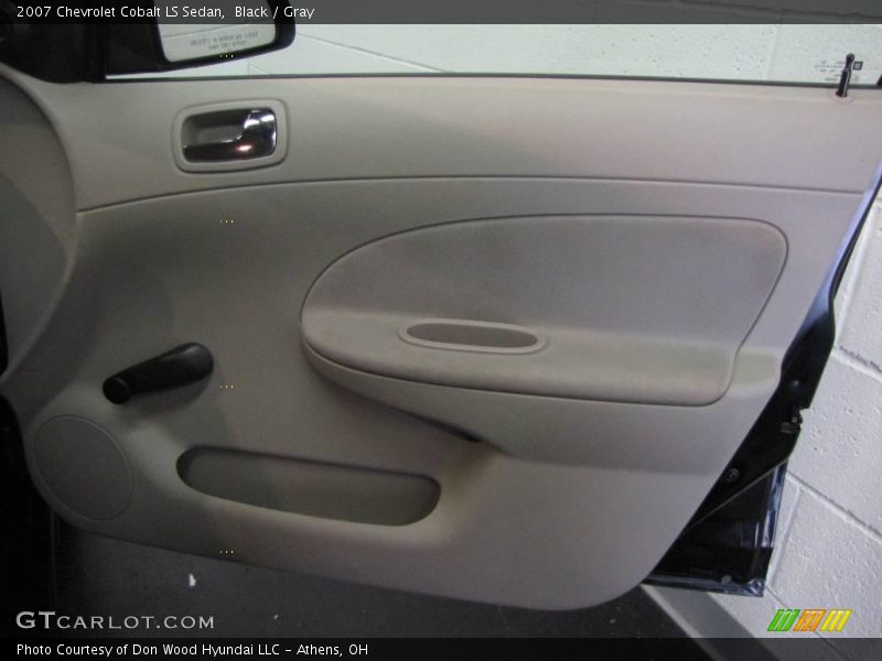 Black / Gray 2007 Chevrolet Cobalt LS Sedan