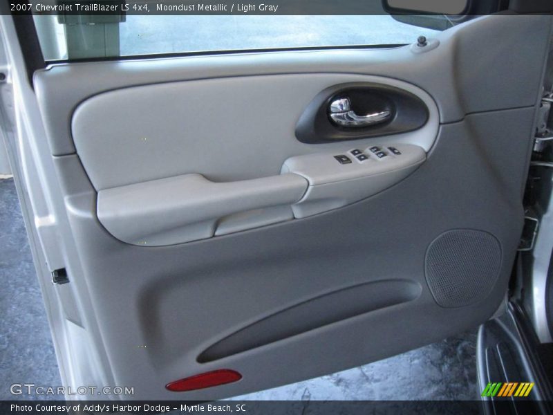Moondust Metallic / Light Gray 2007 Chevrolet TrailBlazer LS 4x4