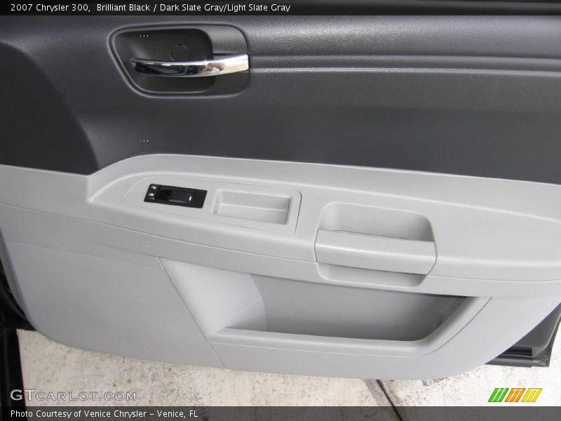 Brilliant Black / Dark Slate Gray/Light Slate Gray 2007 Chrysler 300