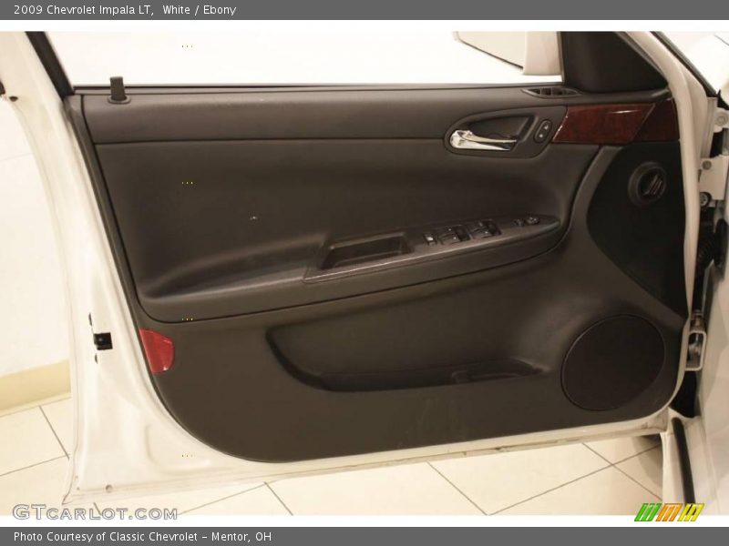 White / Ebony 2009 Chevrolet Impala LT
