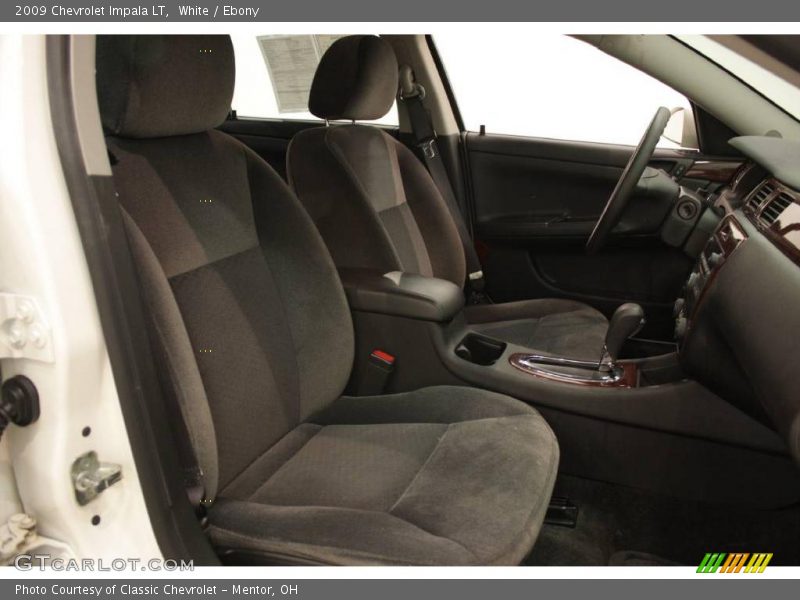 White / Ebony 2009 Chevrolet Impala LT