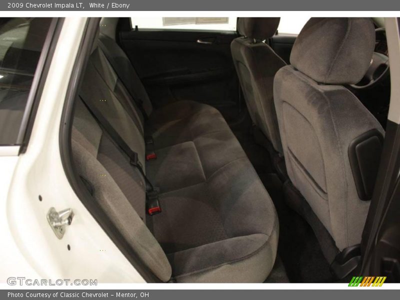White / Ebony 2009 Chevrolet Impala LT