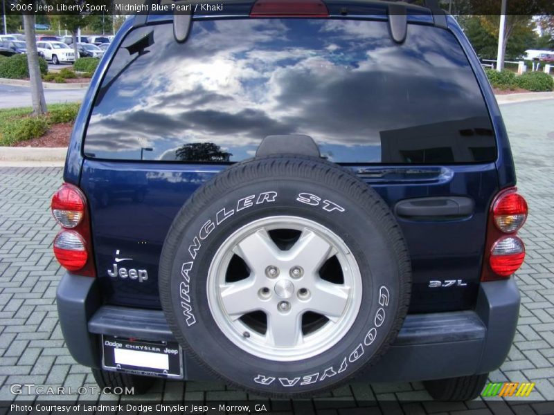 Midnight Blue Pearl / Khaki 2006 Jeep Liberty Sport