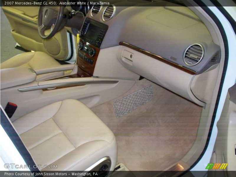 Alabaster White / Macadamia 2007 Mercedes-Benz GL 450