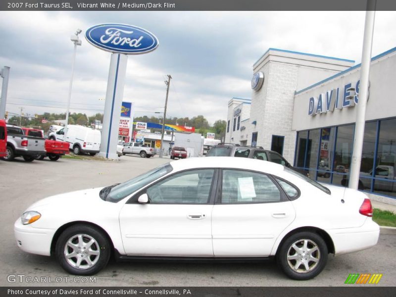 Vibrant White / Medium/Dark Flint 2007 Ford Taurus SEL